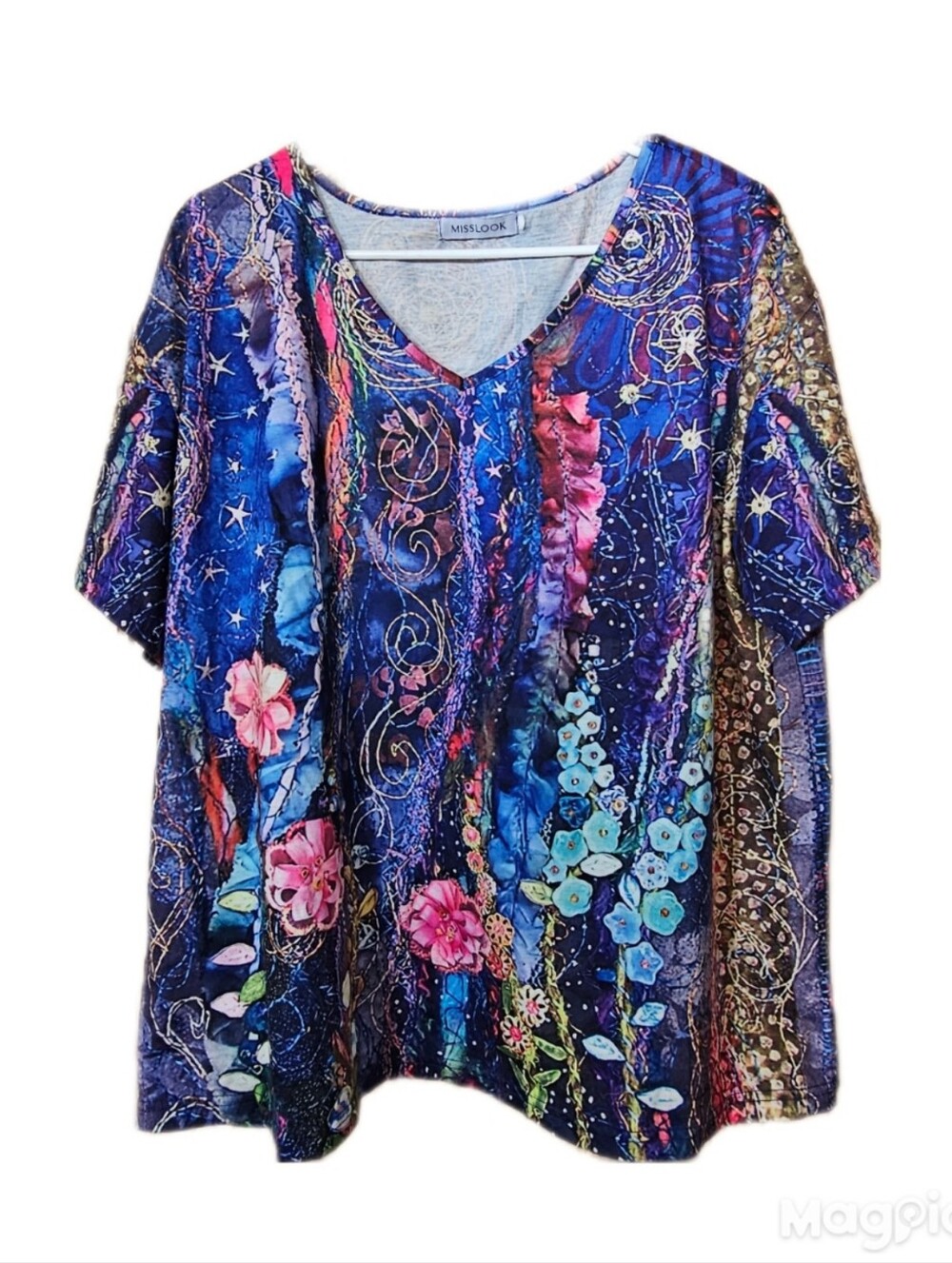 Misslook V-Neck Floral & Star Print Short Sleeve Top in Blue